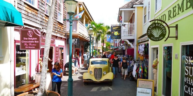 United Airlines Philipsburg Office In st maarten