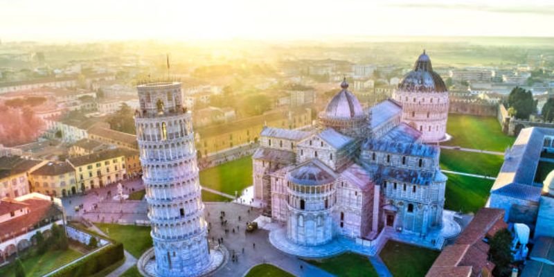 Volotea Airlines Pisa Office in Italy