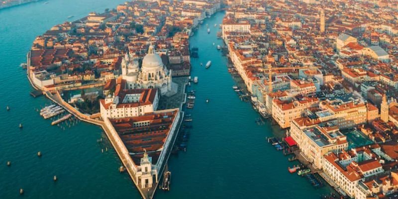 Turkish Airlines Venice Office in Italy